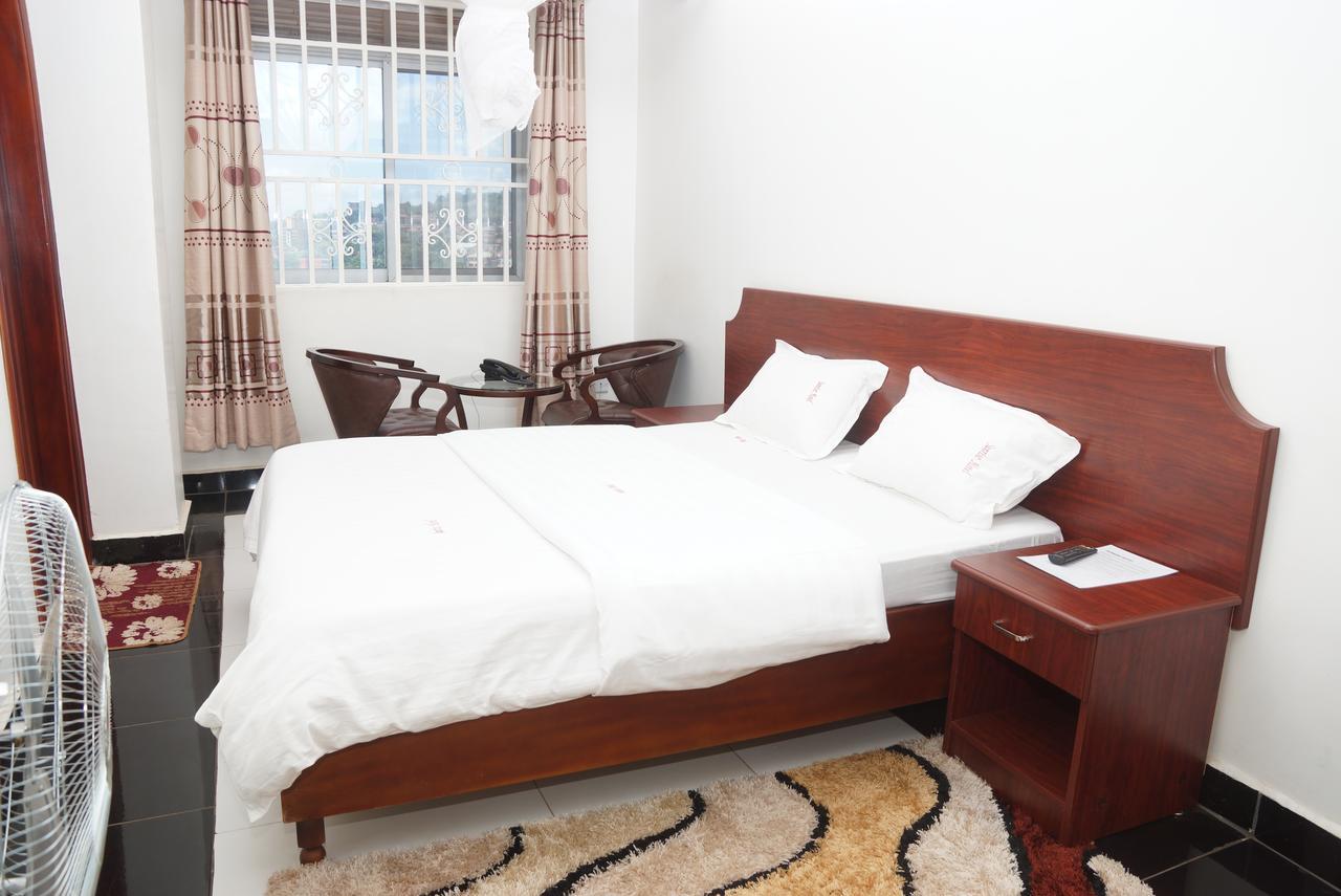 Sunrise Hotel Kampala Exteriér fotografie